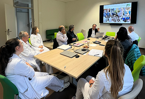 Die Delegation der UIASS/CZF an der Universitätsklinik für Blutgruppenserologie und Transfusionsmedizin