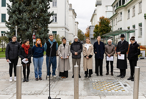 Studierende der Med Uni Graz lasen die Namen und die Schicksale der Vertriebenen vor