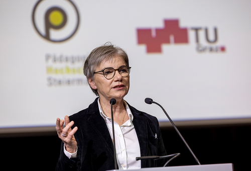 Rektorin der Med Uni Graz und Vorsitzende der steirischen Hochschulkonferenz Andrea Kurz - Foto: Med Uni Graz/Lunghammer