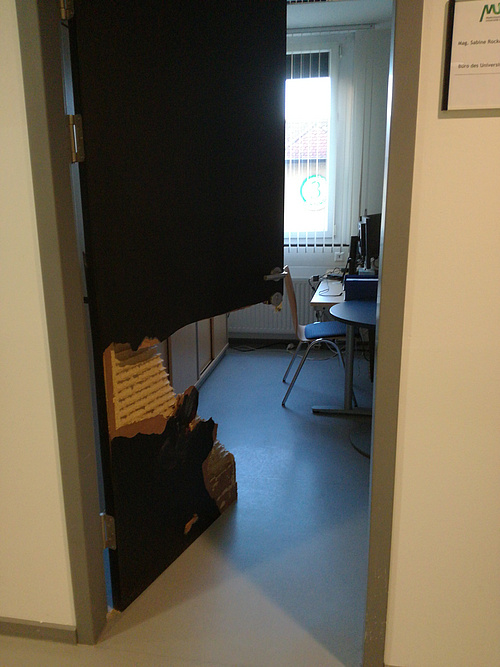 Foto: Meine demolierte Bürotüre